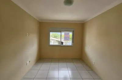 Casa com 2 quartos para alugar na Rua Bartolomeu de Gusmão, Carianos, Florianópolis