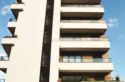 Excelente apartamento de 2 dorm c/ suíte e amplo terraço!