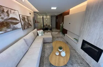 Excelente apartamento de 2 dormitórios mobiliado, equipado e decorado!