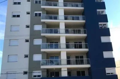 Excelente apartamento de 2 dormitórios com suíte e 2 vagas de garage