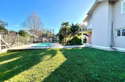 Lindo sítio com piscina, açude e casa de 4 dormitórios sendo 1 suí