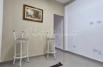 Lindo apartamento de 1 dormitório, reformado, no coração do Gonzaga!