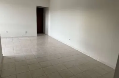 Apartamento com 2 quartos à venda na humaitá, 714, zona 04, maringá por r$ 380.000