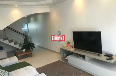 Sobrado à venda, 3 quartos, 3 suítes, 4 vagas, Jardim Las Vegas - Santo André/SP