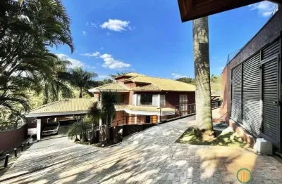 Casa com 5 quartos para alugar na Rua da Ferradura, Granja Viana, Carapicuíba