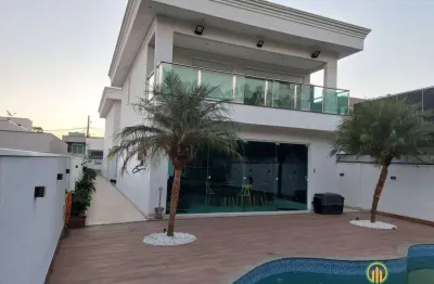 Ótima casa com 3 suítes com closet+ 1 revers., planejados, piscina aquecida