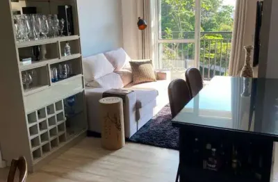 Belíssimo apartamento mobiliado no miolo da granja viana