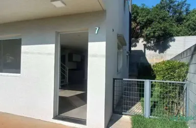 Casa 3 dormitórios, sendo 1 suíte, condomínio novo excelente localização