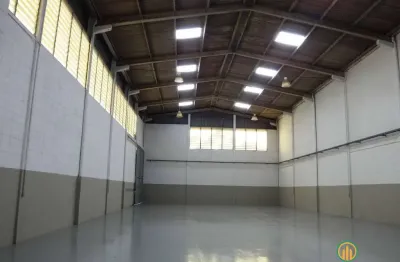 Galpão com 675m2 de área fabril em condominio- santana do parnaíba