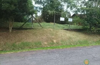 Maravilhoso lote em condomínio bucólico, arborizado, próximo centro cotia