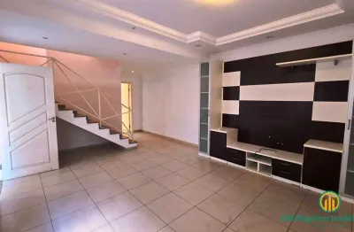 Casa com 3 quartos para alugar na Rua Mauro Rabano, Parque Ipê, São Paulo