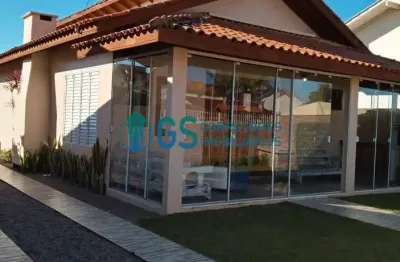 Excelente casa com 02 dormitórios, sendo 01 suíte a poucos metros da praia da ponta do papagaio palhoça - sc