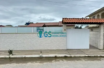 Casa de 3 quartos com piscina à venda na passagem do maciumbu! aceita permuta por apto em palhoça