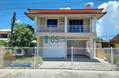 Casa duplex com 05 quartos, garagem coberta a 100m  da praia do mar aberto em palhoça - sc