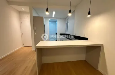 Apartamento com 3 quartos para alugar na Rua Henrique Max Baggenstoss, Saguaçu, Joinville