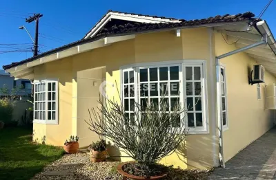 Casa com 3 quartos à venda no Glória, Joinville 