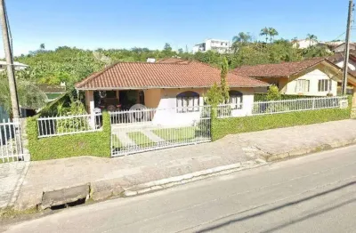 Casa com 4 quartos à venda na Rua Willy Tilp, Nova Brasília, Joinville