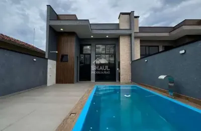 Casa com 3 quartos uma suíte a 300m do mar em matinhos!