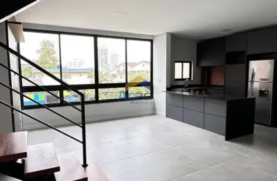 Apartamento duplex novo com 02 suítes no centro de itajaí/sc