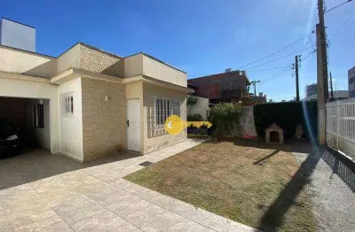 Casa no centro   excelente localização - próxima ao supermercado angeloni