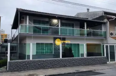 Linda casa mobiliada com dois pavimentos! bairro cordeiros