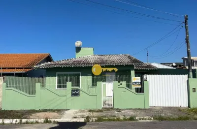 Casa averbada com 1 suíte + 1 dormitório no bairro cidade nova