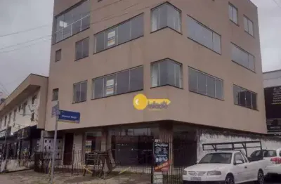 Sala comercial para alugar na Avenida Irineu Bornhausen, São João, Itajaí