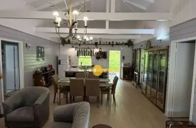 Lindo sítio com duas casas, apenas 20 minutos do centro de itajaí