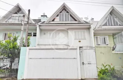 Sobrado triplex no santa quitéria com 3 quartos e 2 vagas próximo a arthur bernardes codigo: 108110