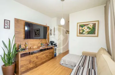 Apartamento à venda – capão raso - 03 quartos - 01 suíte - 01 vaga codigo: 152361