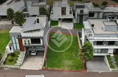 Terreno de 300m² no condomínio horizontal royal santa felicidade codigo: 157683