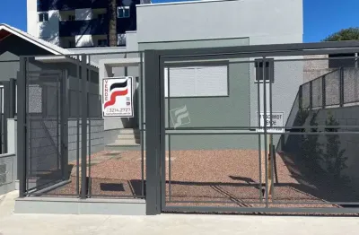 Casa com 2 quartos à venda na Rua Heleno Henrique Marcon, 427, São Luiz, Caxias do Sul