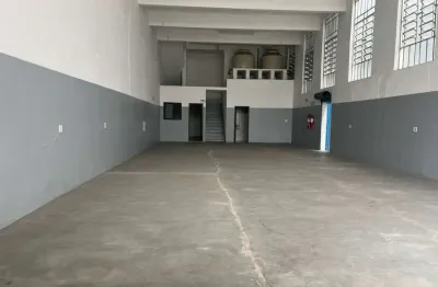 Barracão / Galpão / Depósito para alugar na Avenida Prestes Maia, 1100, Centro, Diadema por R$ 14.500
