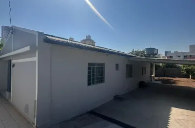 Casa bairro poção 3/4 ......................................