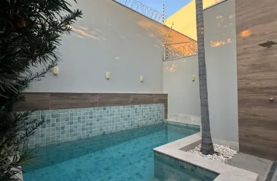 Sobrado rua fechada santa cruz 2, 3 suites 2 vagas de garagem