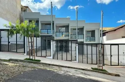 Casa com 2 quartos à venda na Rua José Paulino, Jardim Guanabara, Belo Horizonte
