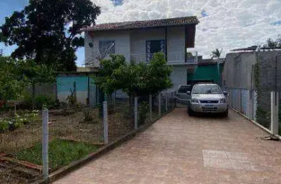 Casa com 3 dormitórios à venda, 150 m² por R$ 850.000,00 - Centro - Penha/SC