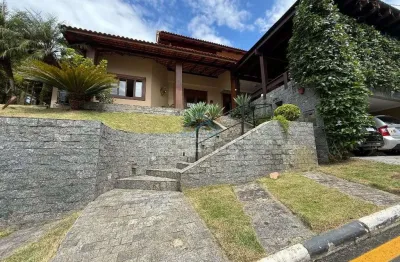 Casa em condomínio fechado com 4 quartos à venda na Avenida das Arapongas, 1265, Centro, Balneário Camboriú