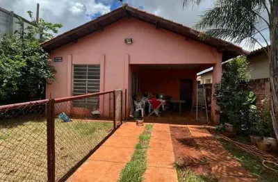 Casa com 3 quartos à venda na presidente vargas, 33, vila santo amaro, campo grande por r$ 650.000
