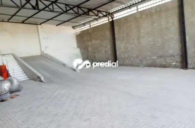 Galpao 300m2, esquina com rua pedro gomes da rocha.