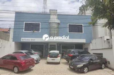 Sala com 2 ambientes, a poucos metros do imprensa food square.