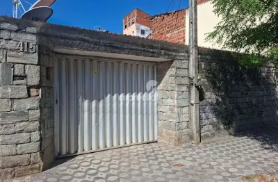 Casa com 3 quartos para alugar no Mondubim, Fortaleza 