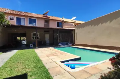 Casa com 4 quartos à venda na Rua Das Dalias, Iguabinha, Araruama