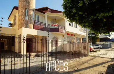 Casa com 3 quartos na avenida barão de maruim, centro