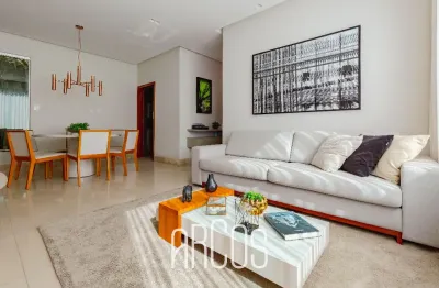 Casa com 3 suítes, espaço gourmet e hidromassagem, à venda, no aeroporto
