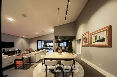 Casa à venda no aeroporto, aracaju: 261m², 3 suítes (1 master com closet), alto padrão, terreno amplo e sofisticação em cada detalhe.