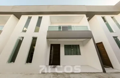 Casa na coroa do meio, 3 quartos, 253m², terraço gourmet com vista do nascer e pôr do sol, próxima ao clube do banese e perto da orla de atalaia.