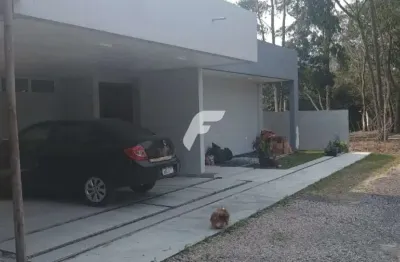 Casa 3 quartos com 1 suíte e 130m² - ponta das canas