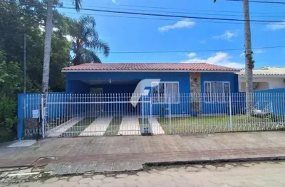 Casa no bairro santa mônica, florianópolis, localizado na deslumbrante região sul do brasil.