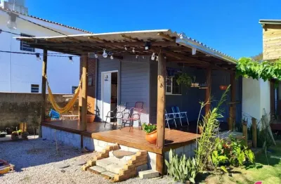 Oportunidade de renda passiva: terreno com 4 casas gerando r$ 5.500/mês em locação no rio vermelho